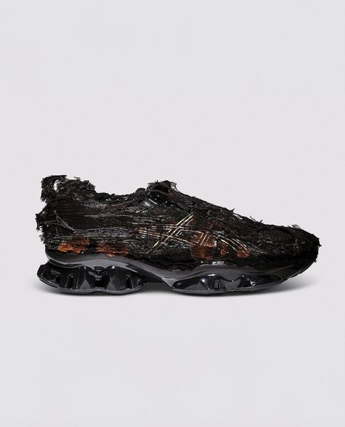 Unique AIREI x ASICS Gel-Quantum Kinetic that Catches Fire Unique AIREI x ASICS Gel-Quantum Kinetic that Catches Fire